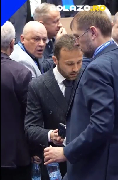Laurențiu Candrea în timpul intervenției lui Ilie Drăgan