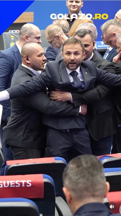 Ilie Drăgan escortat la Adunarea Generală FRF 2026
