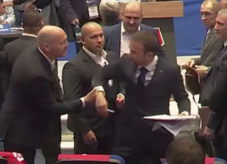 Ilie Drăgan și Adrian Teodorescu, protest în sala FRF 2026